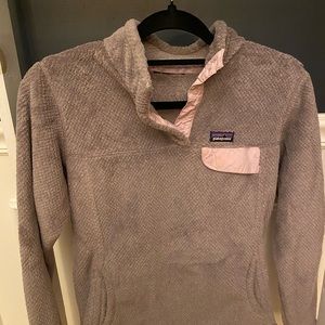 Women’s Patagonia fleece pullover